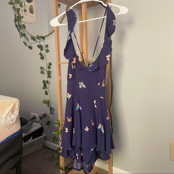 Urban Outfitters Flowy Butterfly Romper - Picture 1 of 2